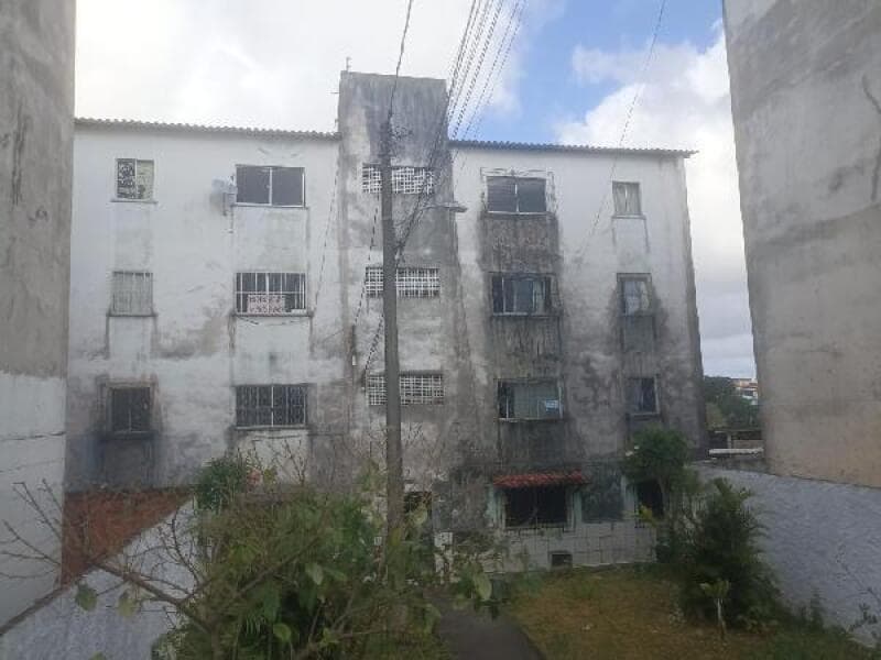 Apartamento em leilão em Salvador - BA — LOTE 030 Apartamento