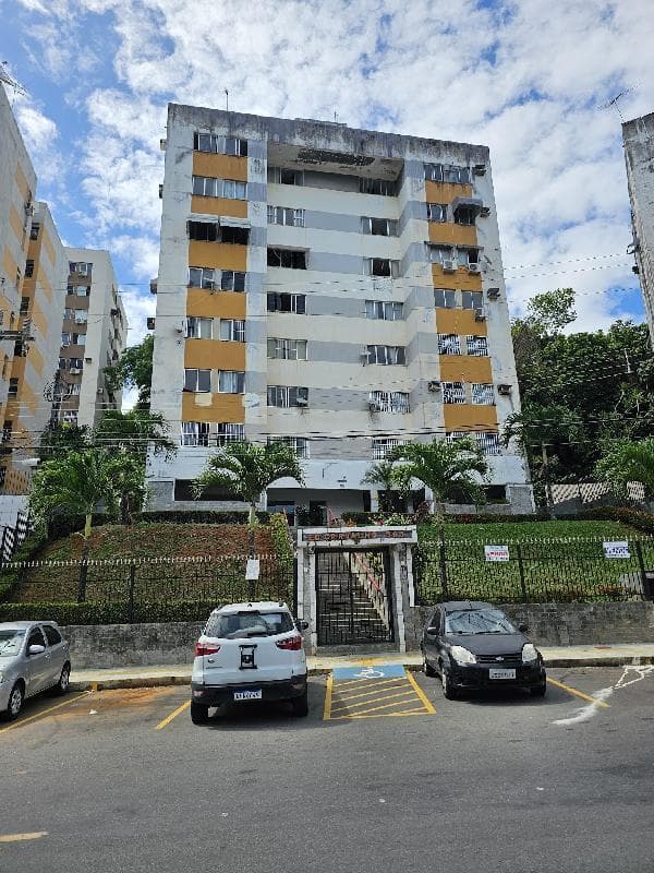Apartamento em leilão em Salvador - BA — LOTE 036 Apartamento