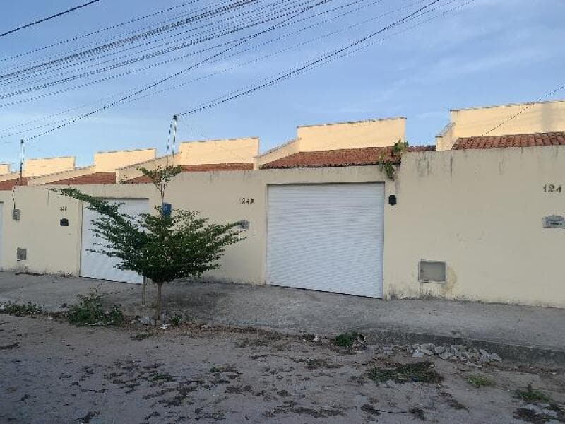 Casa em leilão em Horizonte - CE — LOTE 047 Casa