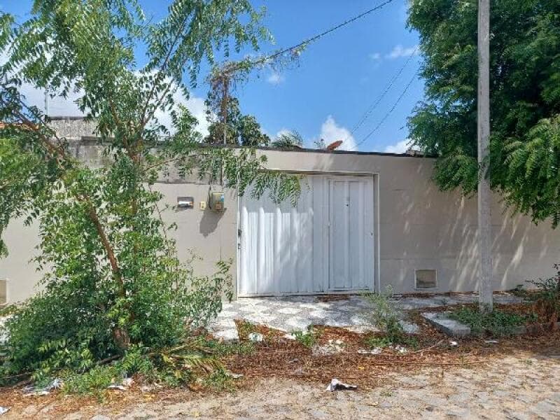 Casa em leilão em Horizonte - CE — LOTE 048 Casa