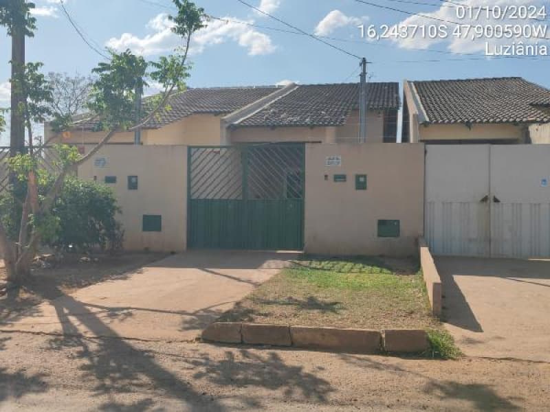 Casa em leilão em Luziânia - GO — LOTE 101 Casa