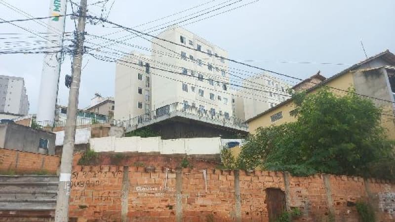 Apartamento em leilão em Belo Horizonte - MG — LOTE 141 Apartamento