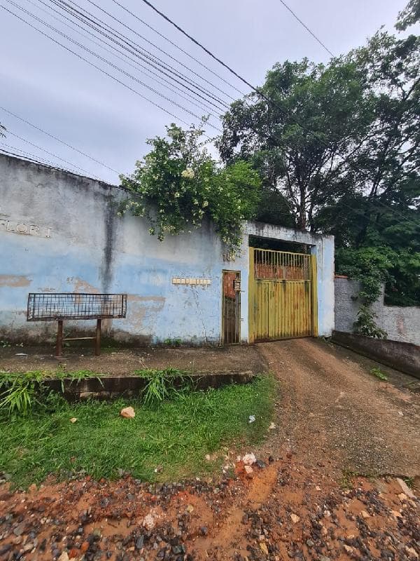 Casa em leilão em Esmeraldas - MG — LOTE 151 Casa