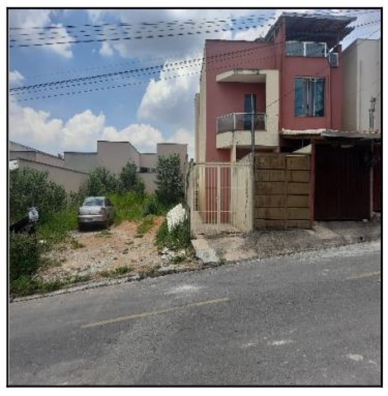 Casa em leilão em Ibirité - MG — LOTE 155 Casa