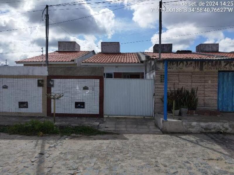 Casa em leilão em Santa Rita - PB — LOTE 242 Casa