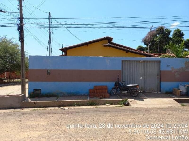 Casa em leilão em Demerval Lobão - PI — LOTE 281 Casa