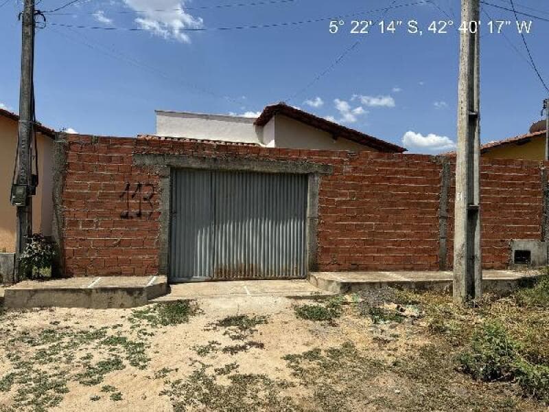 Casa em leilão em Demerval Lobão - PI — LOTE 283 Casa