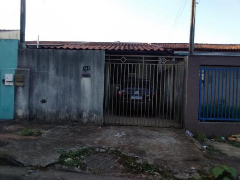 Casa em leilão em Londrina - PR — LOTE 304 Casa