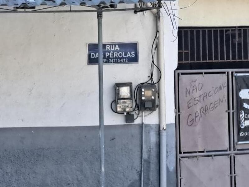 Casa em leilão em São Gonçalo - RJ — LOTE 406 Casa