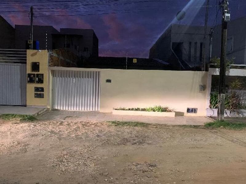 Casa em leilão em Aracaju - SE — LOTE 472 Casa
