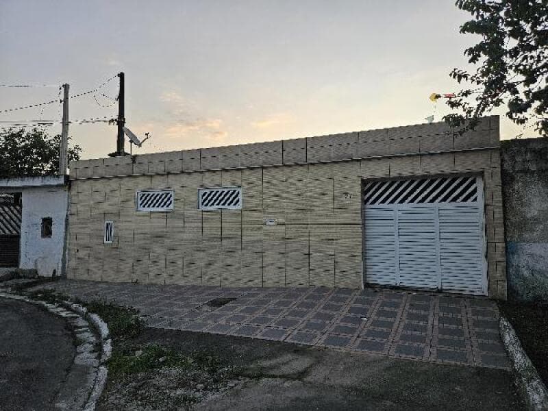 Casa em leilão em Santos - SP — LOTE 541 Casa