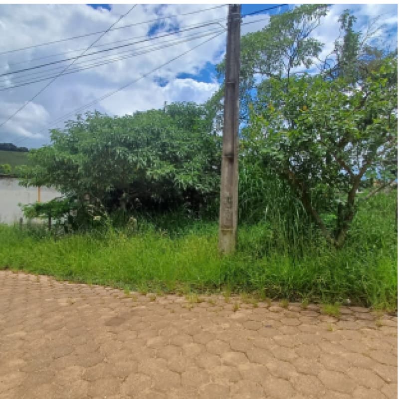Foto 1 de 3: Terreno em leilão em Baependi - MG — LOTE 001 Lote de Terreno 150,00 m² - Baependi/MG