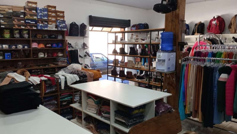 Foto 5 de 7: Comercial em leilão em Delfim Moreira - MG — LOTE 001 Prédio 201,00 m² / Área do terreno 176,44 m²