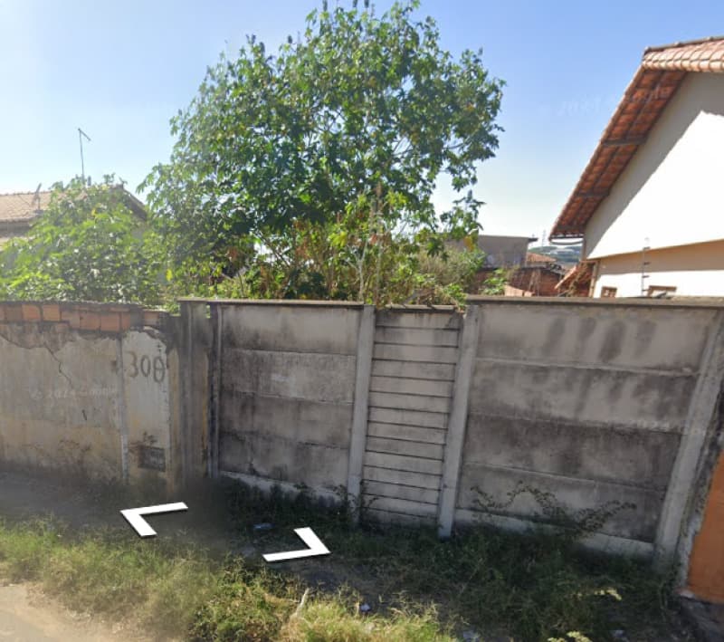 Terreno em leilão em Sete Lagoas - MG, bairro Nossa Senhora das Graças — LOTE 001 42% cota-parte do imóvel de 360m2. Bairro N.S. das Graças - Sete Lagoas MG