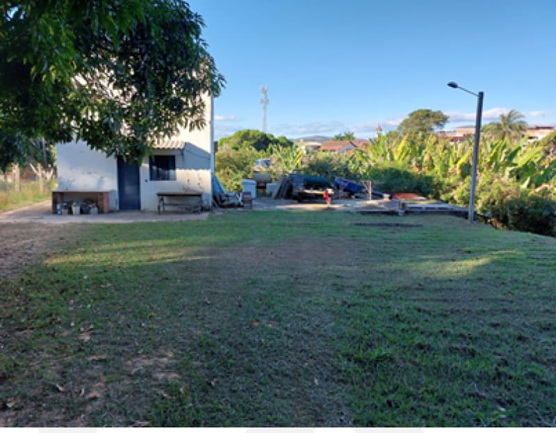 Foto 12 de 15: Casa em leilão em Sabará - MG — LOTE 001 Casa com dois pavimentos sobre um terreno com área de 7.500 m² - Boaventura, Sabará/MG