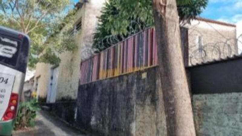 Foto 1 de 3: Imóvel em leilão em Belo Horizonte - MG, bairro Cachoeirinha — LOTE 008 Conjunto de 02 Imóveis, Lotes 18 e 19, Rua Synval Ladeira, Cachoeirinha BH/MG