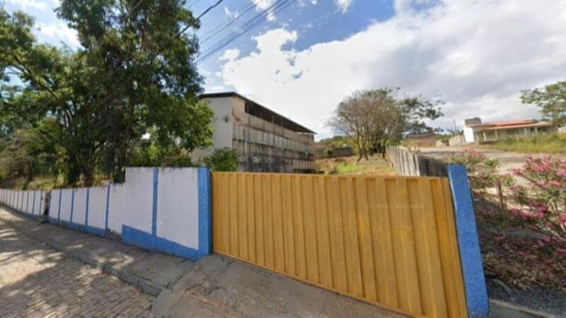 Terreno em leilão em Iguatama - MG — LOTE 002 Terreno Urbano com 4.972 m² e Edificação, Iguatama/MG