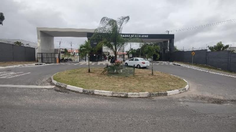 Casa em leilão em Feira De Santana - BA, bairro Registro — LOTE 013 Casa