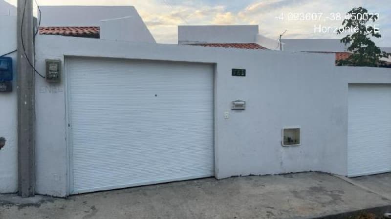 Casa em leilão em Horizonte - CE, bairro Vertente — LOTE 031 Casa