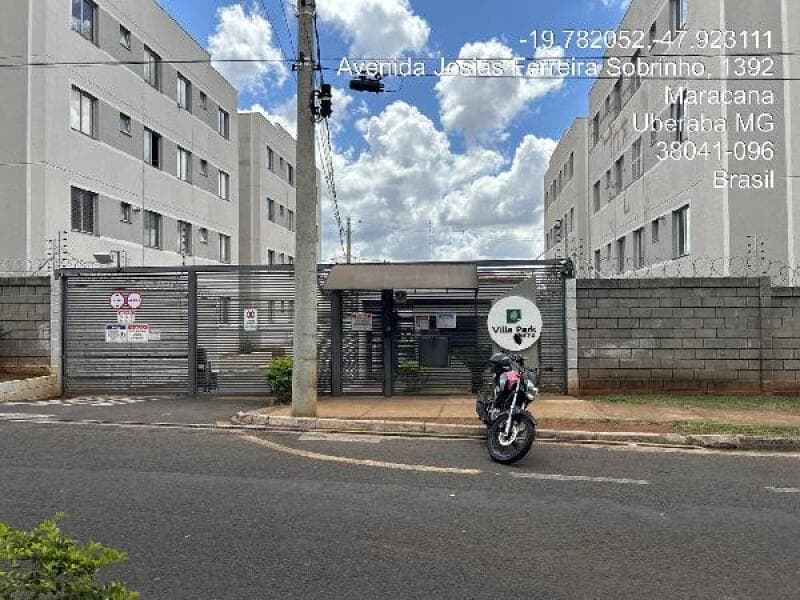 Apartamento em leilão em Uberaba - MG, bairro Jardim Maracana — LOTE 168 Apartamento