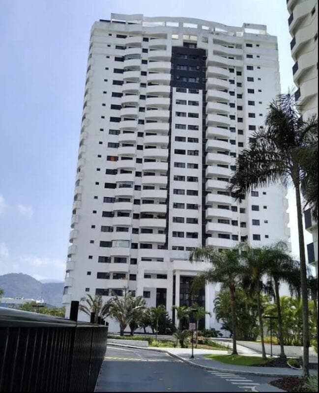 Apartamento em leilão em Rio De Janeiro - RJ, bairro Barra da Tijuca — LOTE 297 Apartamento