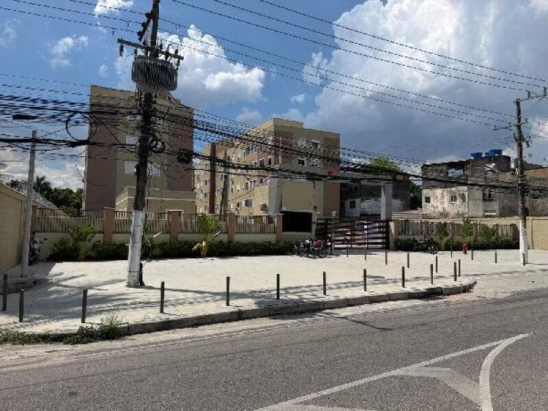 Apartamento em leilão em Rio De Janeiro - RJ, bairro Taquara — LOTE 355 Apartamento