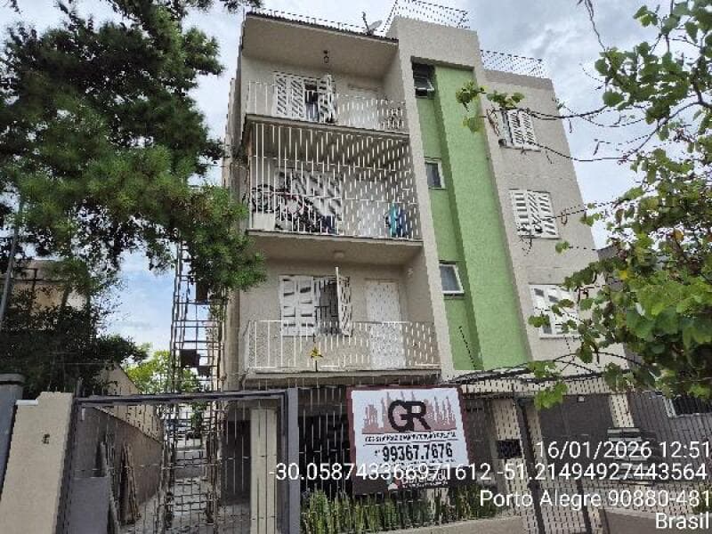 Apartamento em leilão em Porto Alegre - RS, bairro Menino Deus — LOTE 408 Apartamento