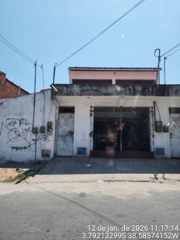 Casa em leilão em Fortaleza - CE, bairro Vila Peri — LOTE 021 CASA