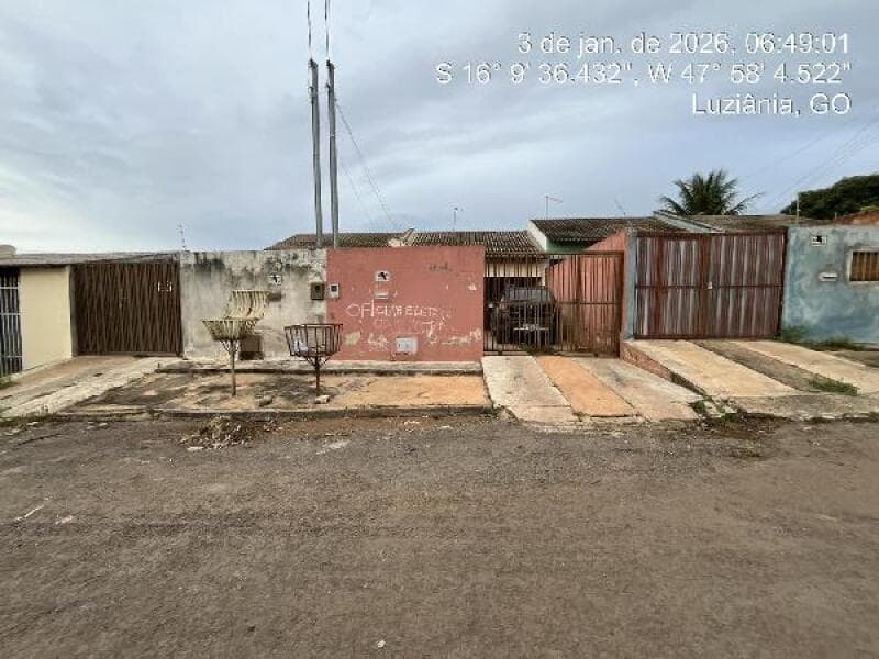Casa em leilão em Luziânia - GO, bairro Parque Estrela Dalva Ix — LOTE 053 CASA