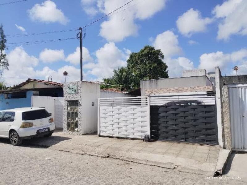 Casa em leilão em João Pessoa - PB, bairro Mucumagro — LOTE 151 CASA