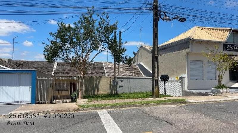Casa em leilão em Araucária - PR, bairro Campina da Barra — LOTE 186 CASA