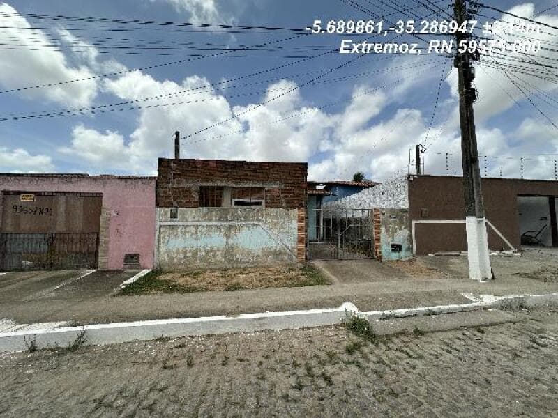 Casa em leilão em Extremoz - RN, bairro Moinho — LOTE 320 CASA