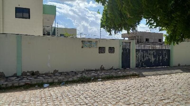 Apartamento em leilão em Mossoró - RN — LOTE 327 APARTAMENTO