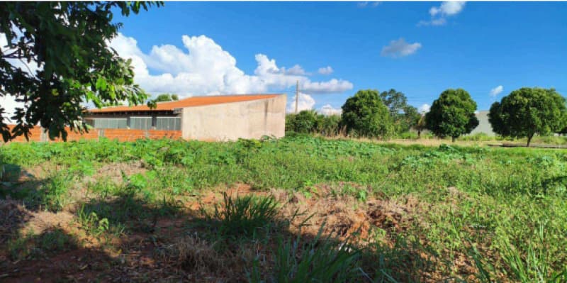 Foto 2 de 2: Terreno em leilão em Pérola - PR, bairro Bella Itália — LOTE 002 Lote urbano; Área de 245 m131