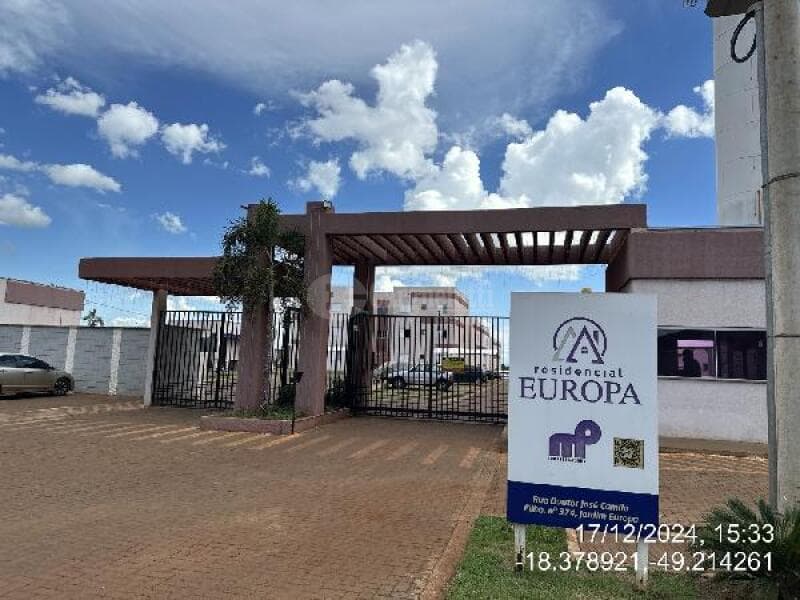 Apartamento em leilão em Itumbiara - GO — LOTE 094 ITUMBIARA/GO