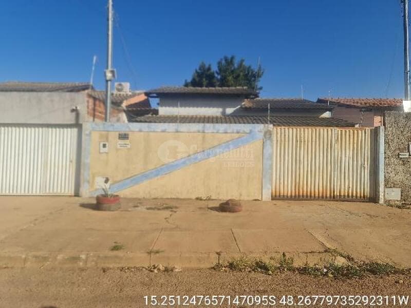 Casa em leilão em Padre Bernardo - GO — LOTE 110 PADRE BERNARDO/GO