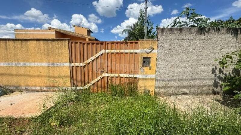 Casa em leilão em Esmeraldas - MG — LOTE 170 ESMERALDAS/MG