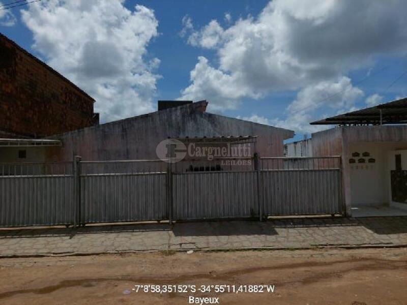 Casa em leilão em Bayeux - PB — LOTE 242 BAYEUX/PB
