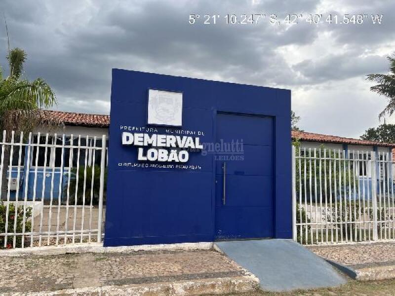 Casa em leilão em Demerval Lobão - PI — LOTE 297 DEMERVAL LOBAO/PI
