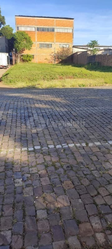 Foto 6 de 8: Terreno em leilão em Soledade - RS — LOTE 003 Terreno urbano situado na Rua Júlio Cardoso e Avenida Júlio de Castilho, c/602,50m² - SOLED