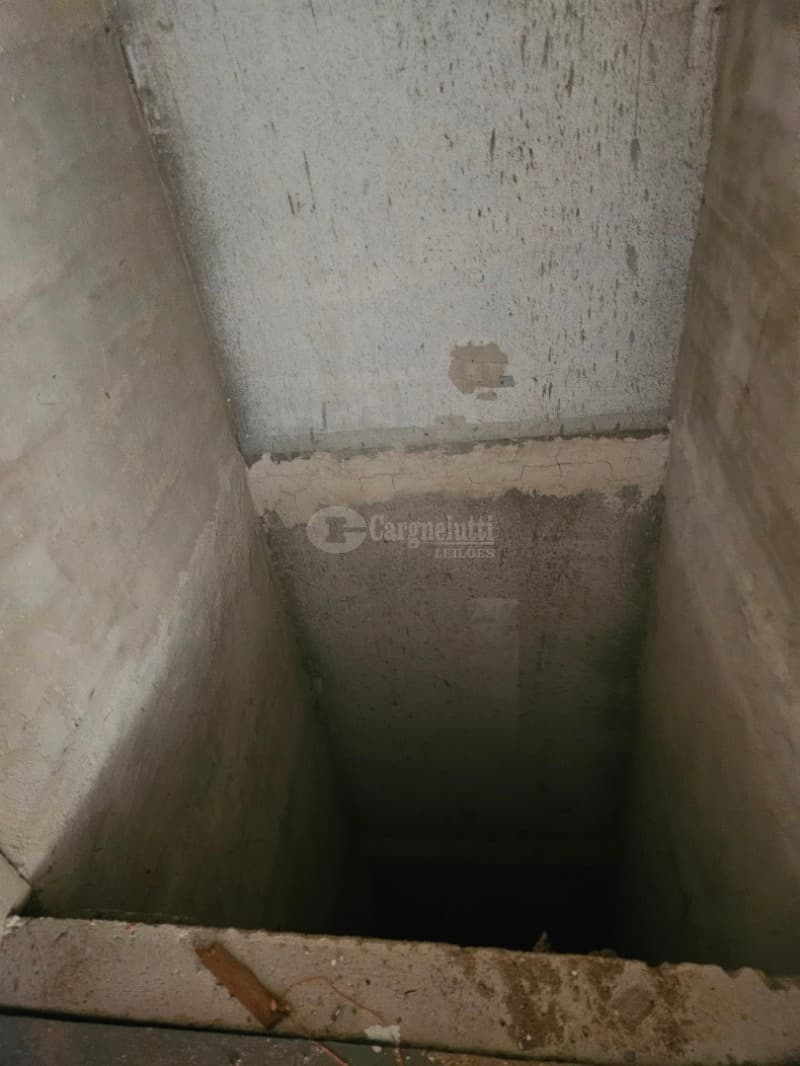 Foto 22 de 63: Comercial em leilão em Porto Alegre - RS, bairro Higienópolis — LOTE 001 Prédio na Rua Luzitana, 933, Higienópolis, Porto Alegre/RS