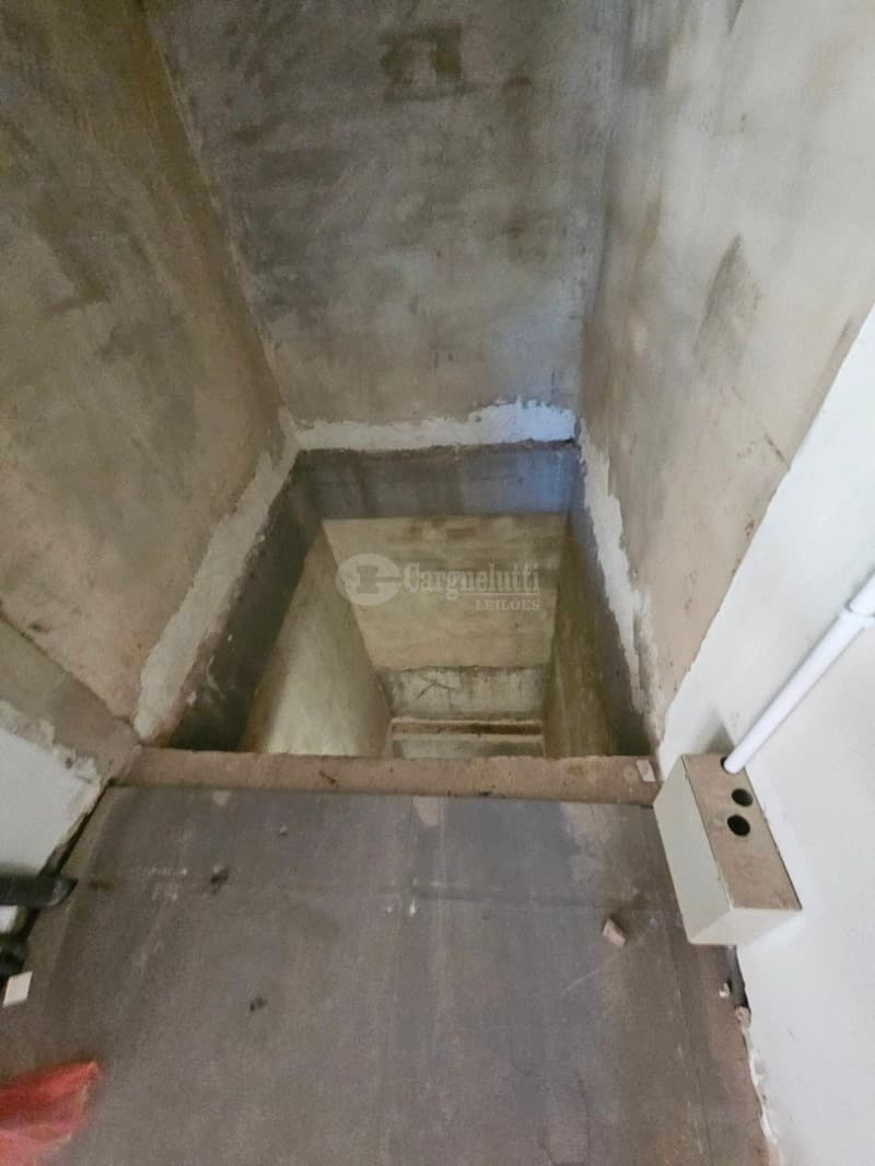 Foto 47 de 63: Comercial em leilão em Porto Alegre - RS, bairro Higienópolis — LOTE 001 Prédio na Rua Luzitana, 933, Higienópolis, Porto Alegre/RS
