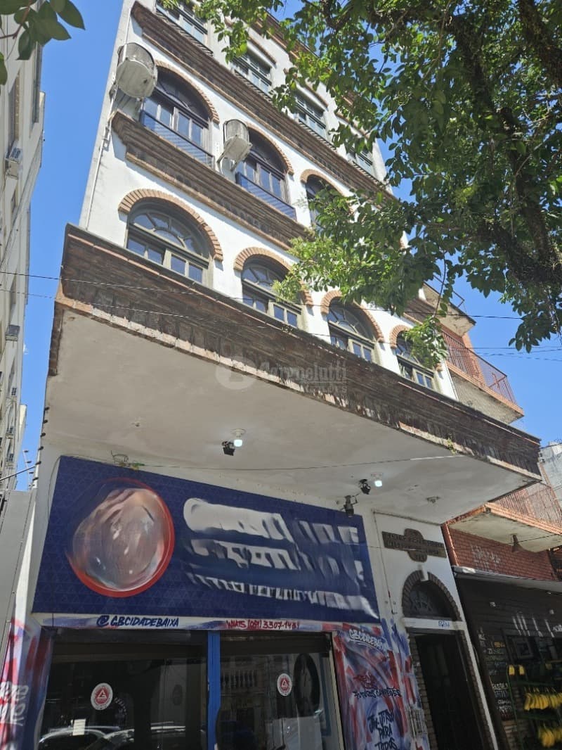 Foto 2 de 17: Comercial em leilão em Porto Alegre - RS, bairro Cidade Baixa — LOTE 002 Sala 404 na Rua José do Patrocínio, nº 721, Cidade Baixa, Porto Alegre/RS