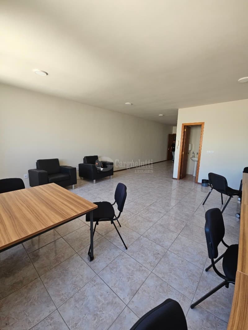 Foto 12 de 17: Comercial em leilão em Porto Alegre - RS, bairro Cidade Baixa — LOTE 002 Sala 404 na Rua José do Patrocínio, nº 721, Cidade Baixa, Porto Alegre/RS
