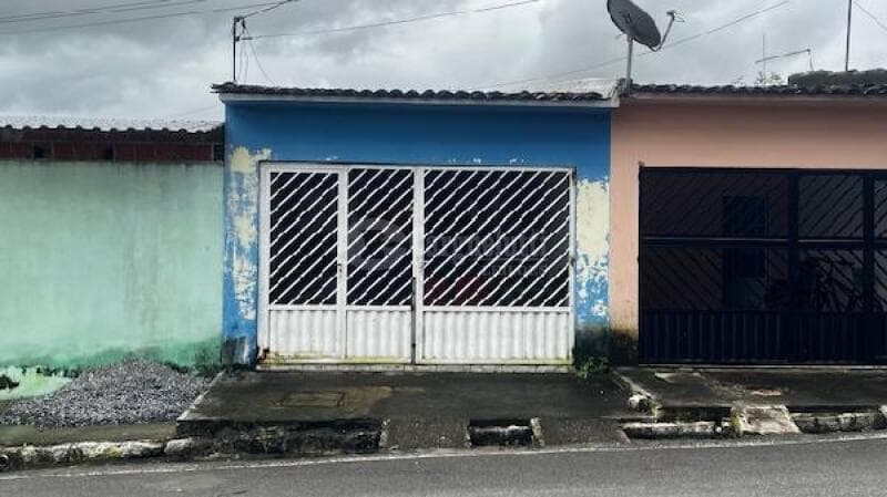 Casa em leilão em Murici - AL, bairro Centro — LOTE 008 MURICI/AL