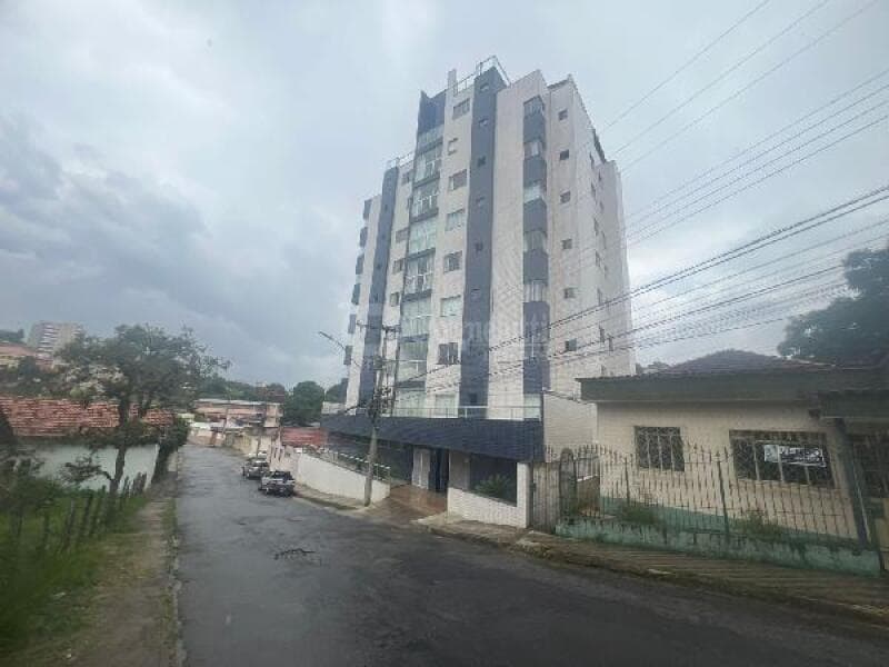 Apartamento em leilão em Barbacena - MG, bairro Centro — LOTE 103 BARBACENA/MG - Não aceita financiamento (Permite uso FGTS)