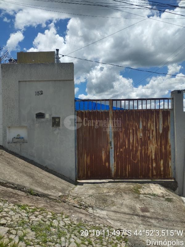 Casa em leilão em Divinópolis - MG — LOTE 115 DIVINOPOLIS/MG