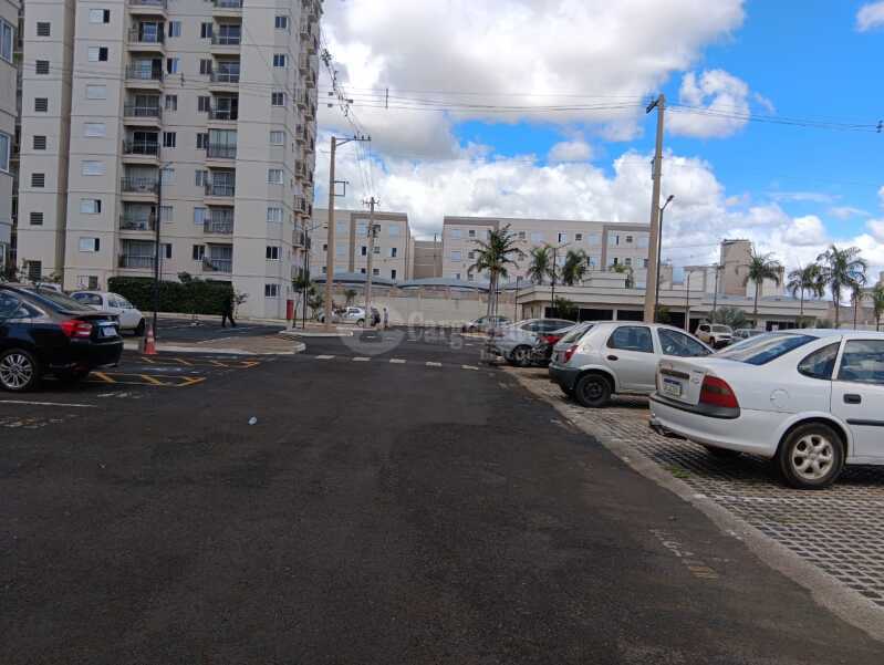 Foto 11 de 20: Apartamento em leilão em Uberlândia - MG, bairro Grand Ville — LOTE 135 UBERLANDIA/MG