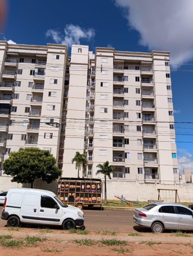 Foto 12 de 20: Apartamento em leilão em Uberlândia - MG, bairro Grand Ville — LOTE 135 UBERLANDIA/MG