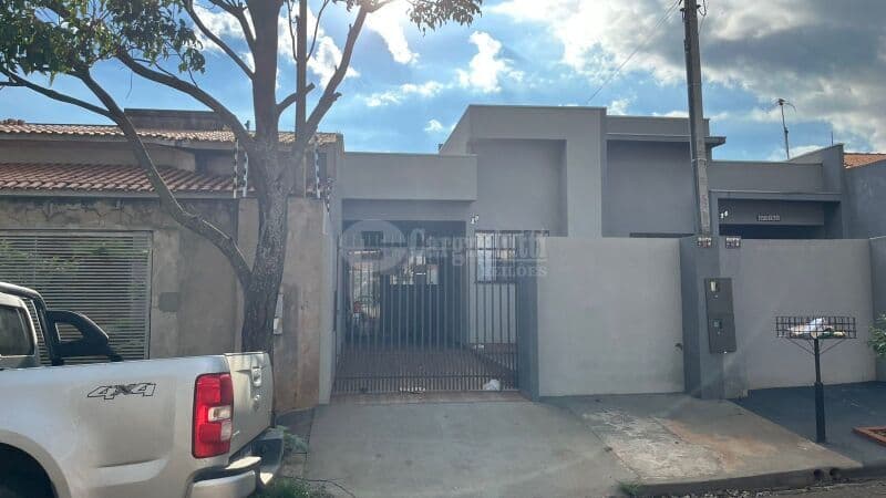 Foto 2 de 11: Casa em leilão em Arapongas - PR — LOTE 213 ARAPONGAS/PR